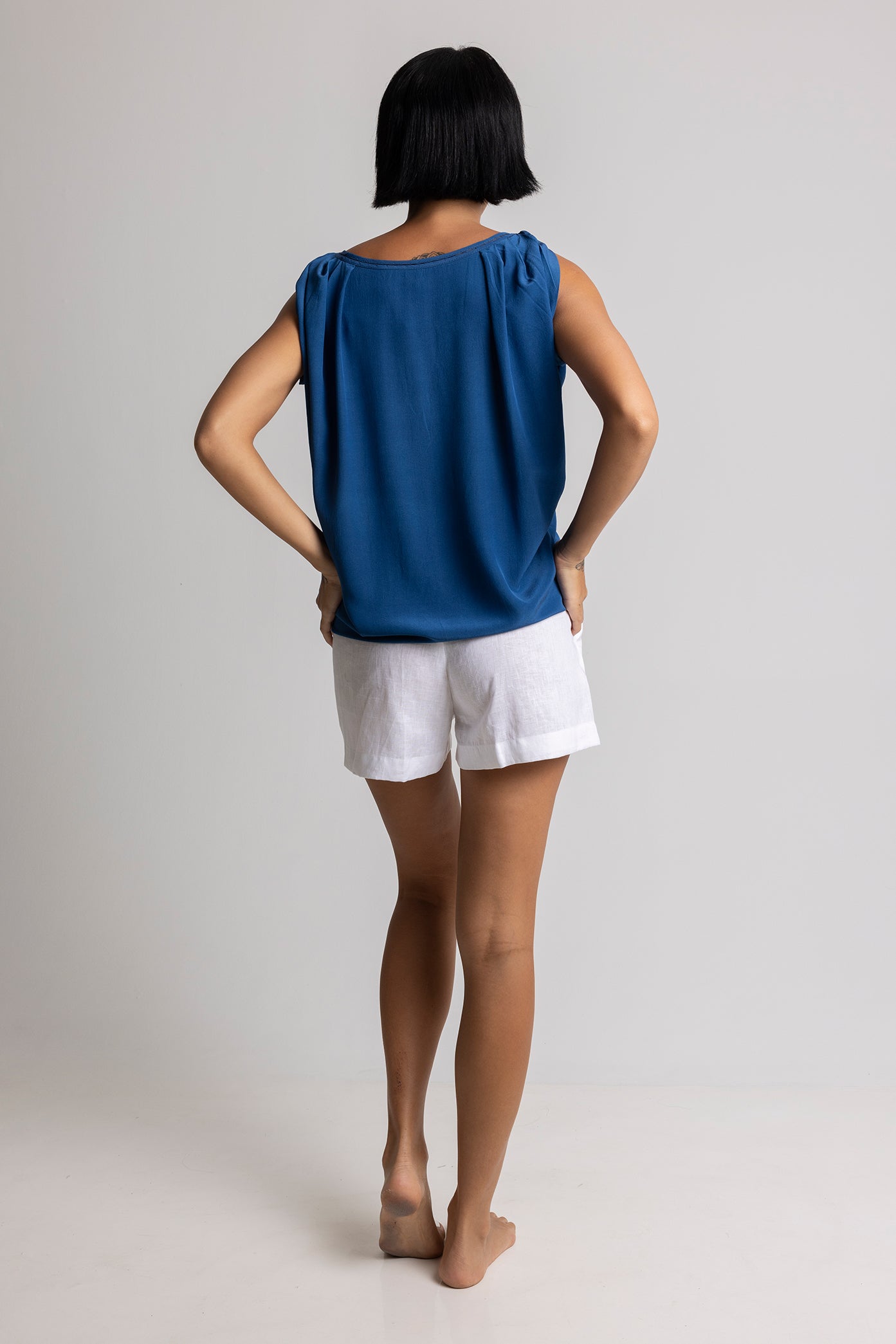 Tailored Low Waist Linen Shorts - MRS Lovejoy - Shorts -9