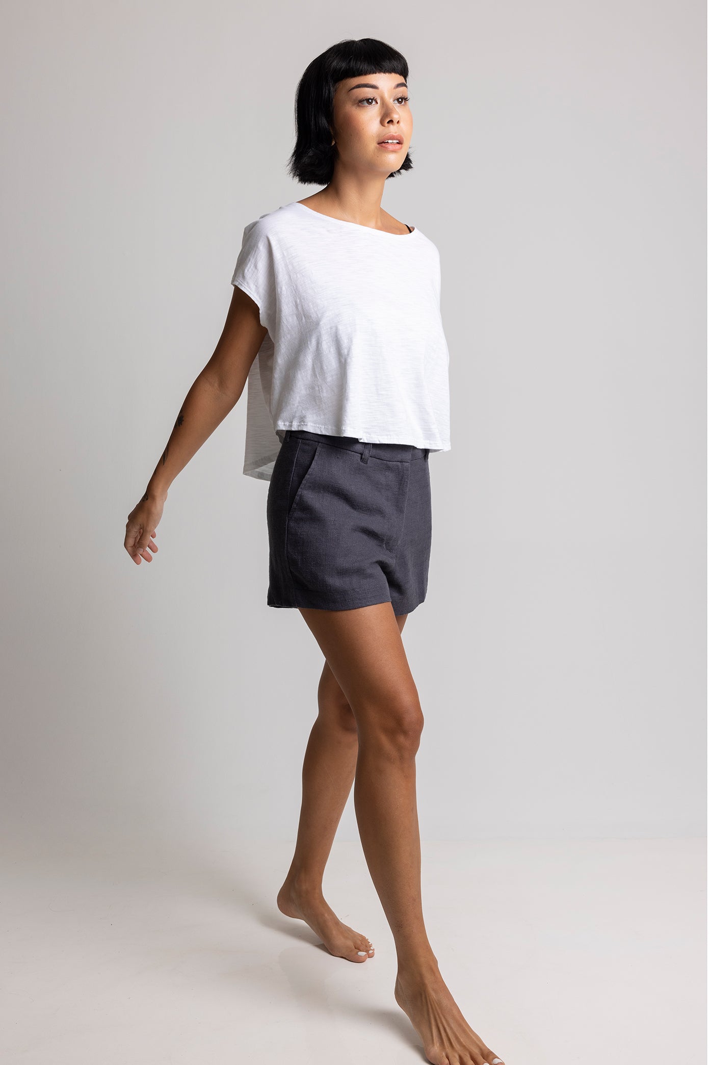 Tailored Low Waist Linen Shorts - MRS Lovejoy - Shorts -13