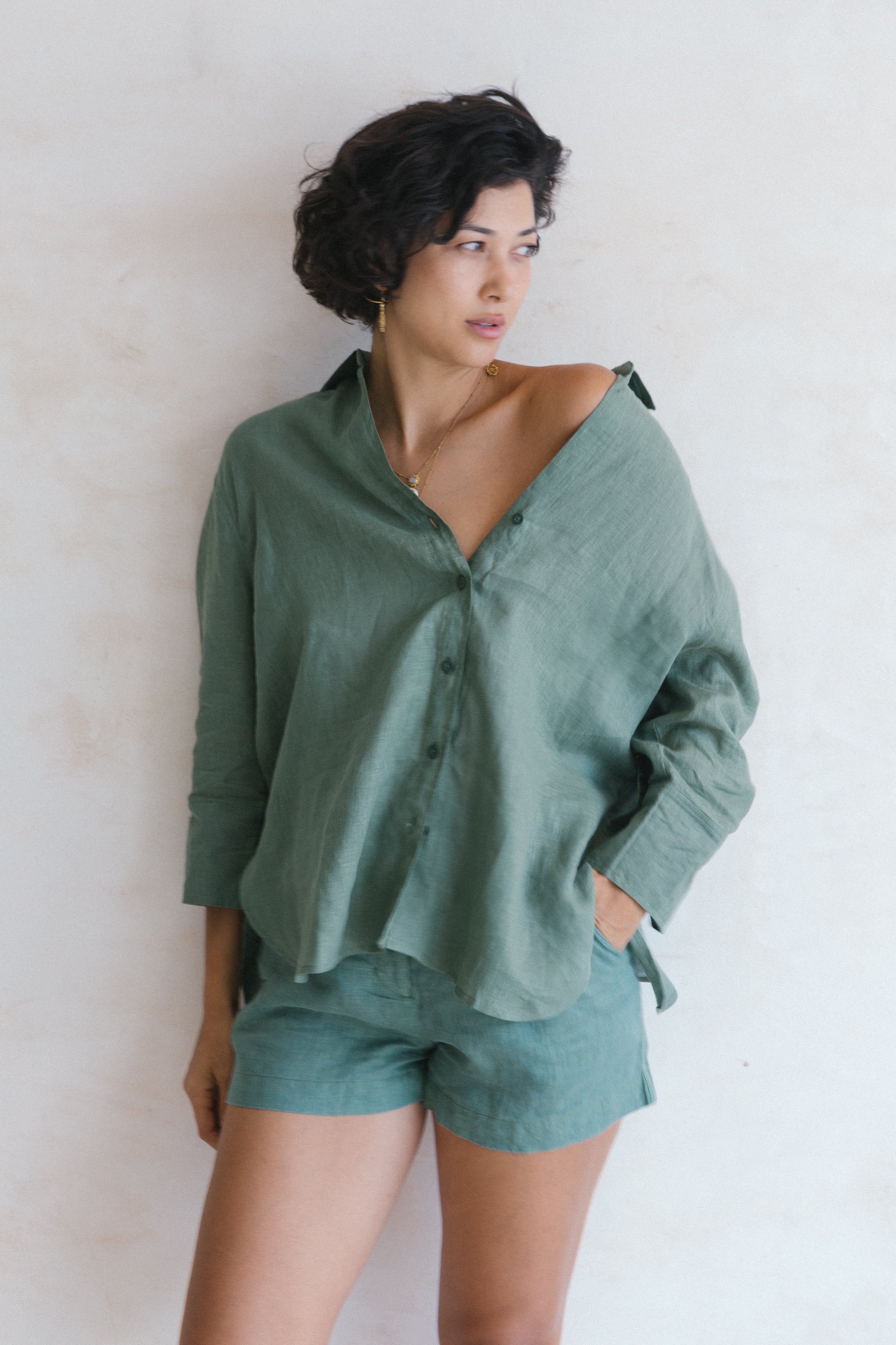 トップス NATURAL DYE LINEN SHIRT Loose fitting French Linen Shirt - Natural Dye – Lovejoy