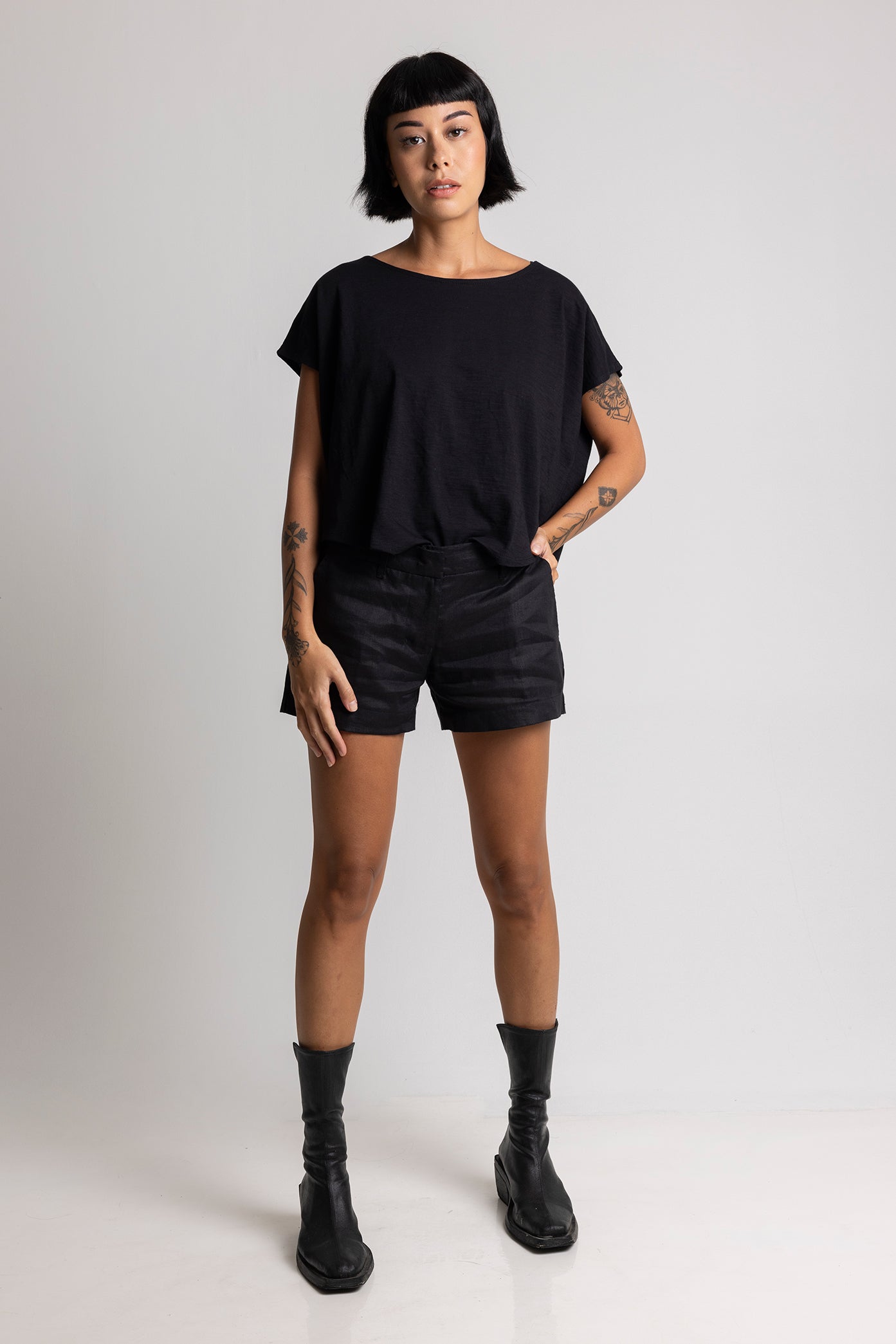 Loose Fitting T-Shirt - MRS Lovejoy - Shirts & Tops